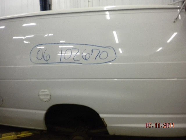 Luz de estacionamiento/esquina del conductor luz de estacionamiento señal de giro para camioneta Ford E150 03-07 9797842 Foto 2 de 4