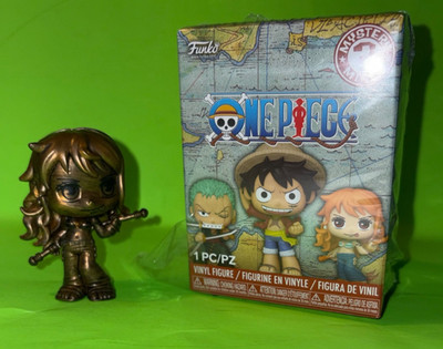 Nami Metallic 1/72 Mystery Mini One Piece Funko 2026 Vinyl Gold