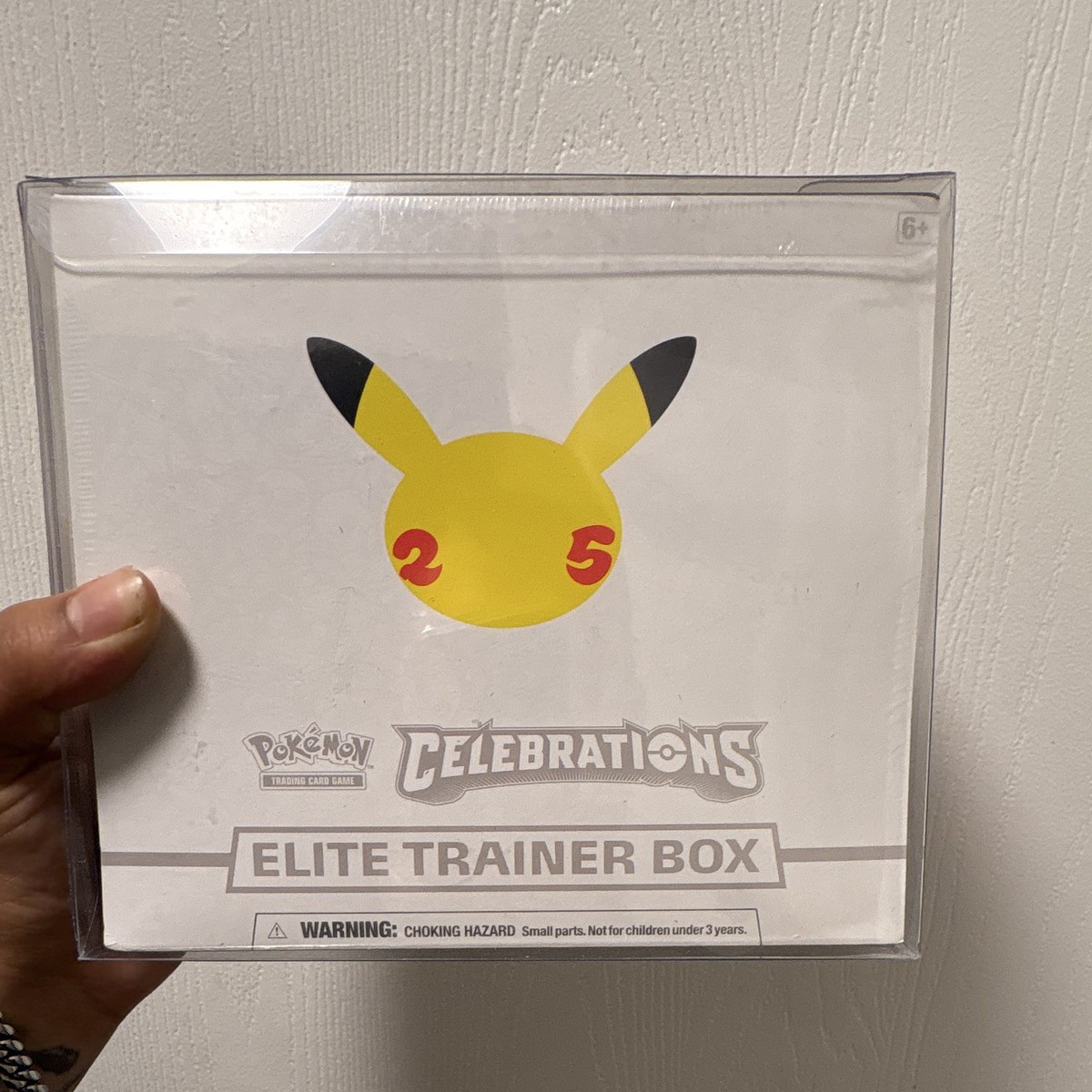 Pokémon TCG: 25th Anniversary Celebrations Elite Trainer Box (2021
