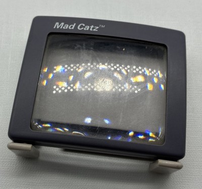 Mad Catz Nintendo Gameboy Screen Light And Magnifier Attachment 1 light out