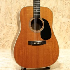 Martin D-28 1992 Natural Dreadnought Style Grover Chrome Acoustic Guitar