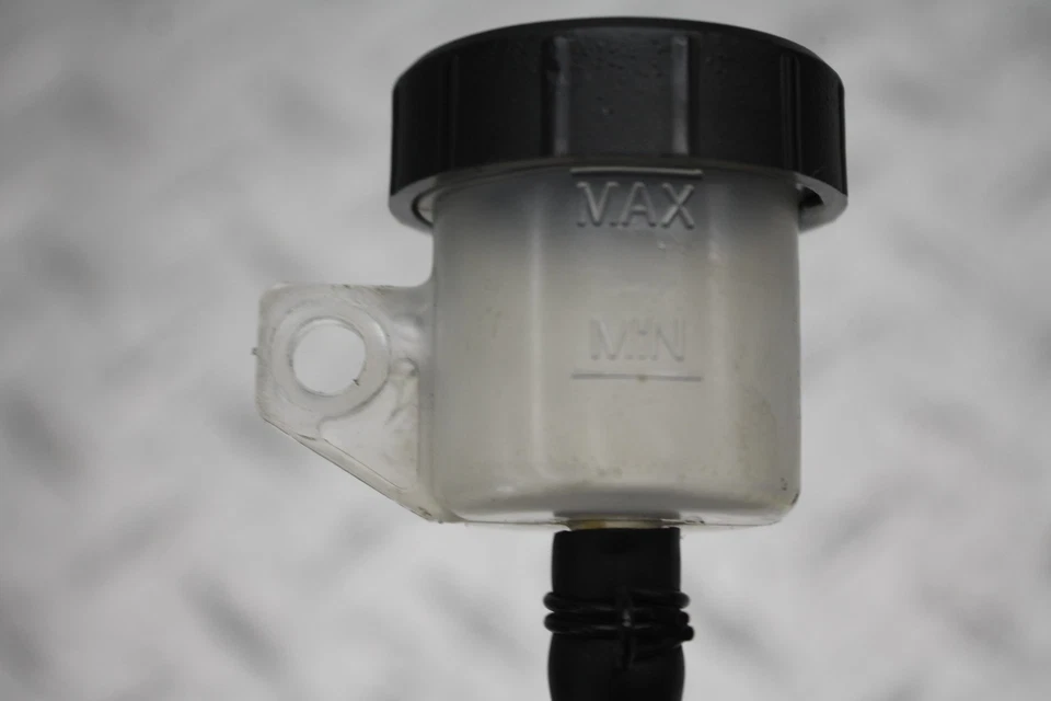 2016 KTM 690 DUKE REAR BACK BRAKE MASTER CYLINDER W RESERVOIR - Image 4 of 4