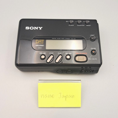 Sony TCD-D8 DAT Walkman Portable Digital Audio Tape Recorder Black Tested Japan
