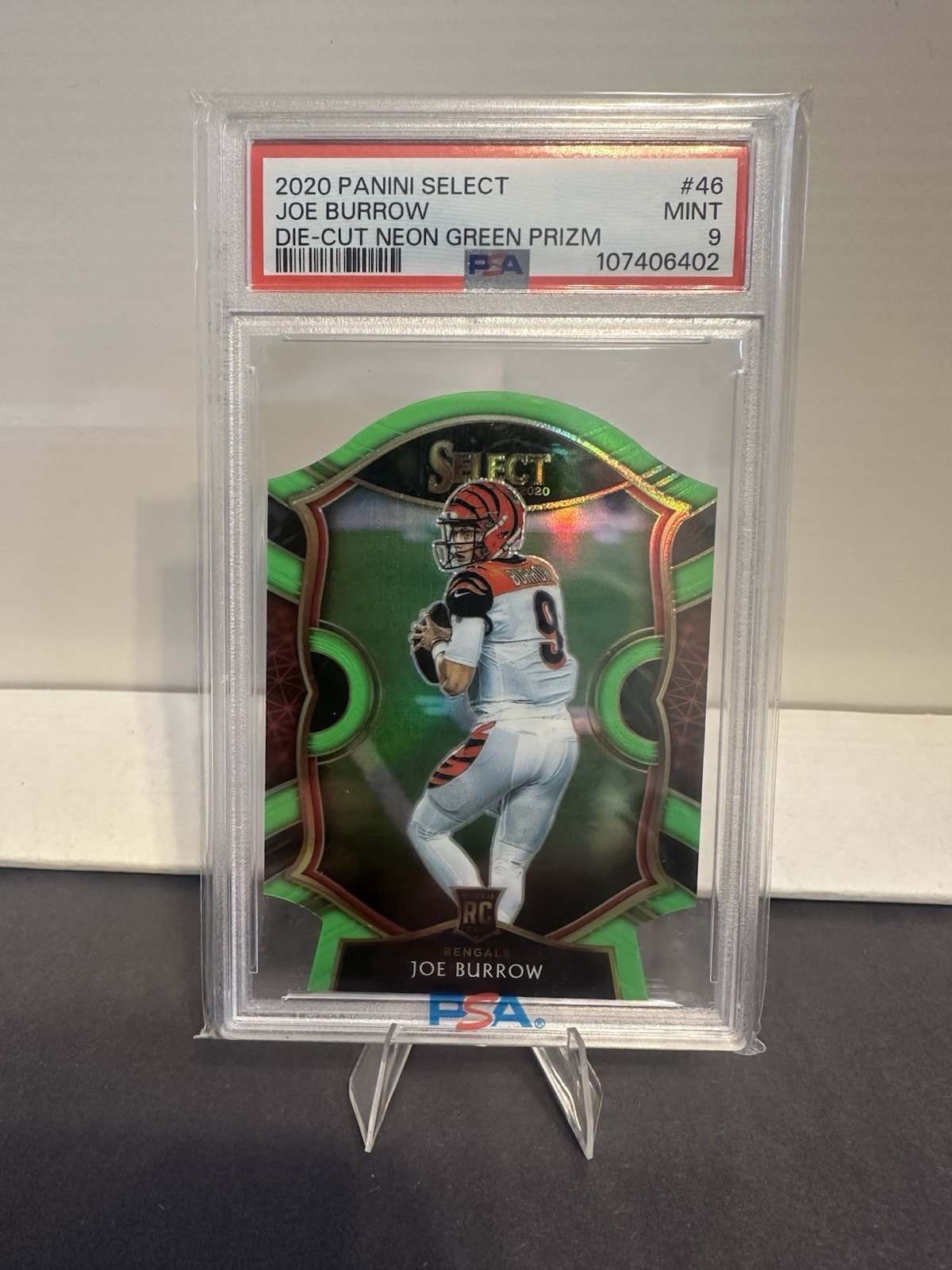 2020 Panini Select Joe Burrow #46 Neon Green Prizm Die-Cut Rookie PSA 9 Bengals