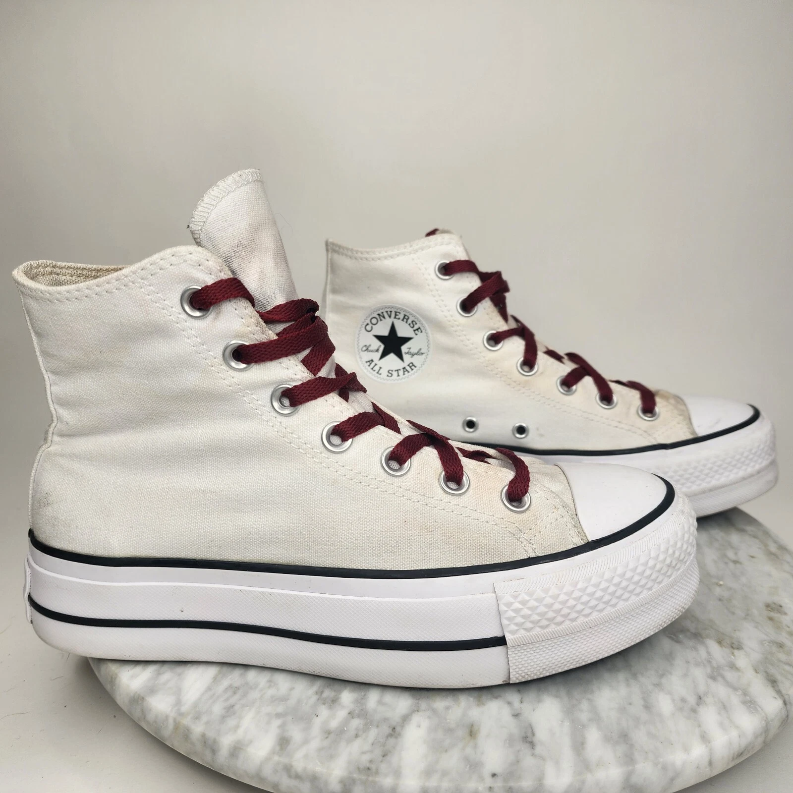 Scarpe casual da donna Converse Chuck Taylor Platform Hi bianche rosse taglia 7 560846F