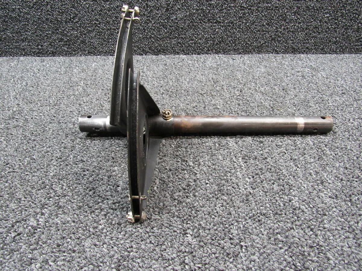 2013013-1 / 2013012-1 Cessna 177RG Quadrant and Shaft