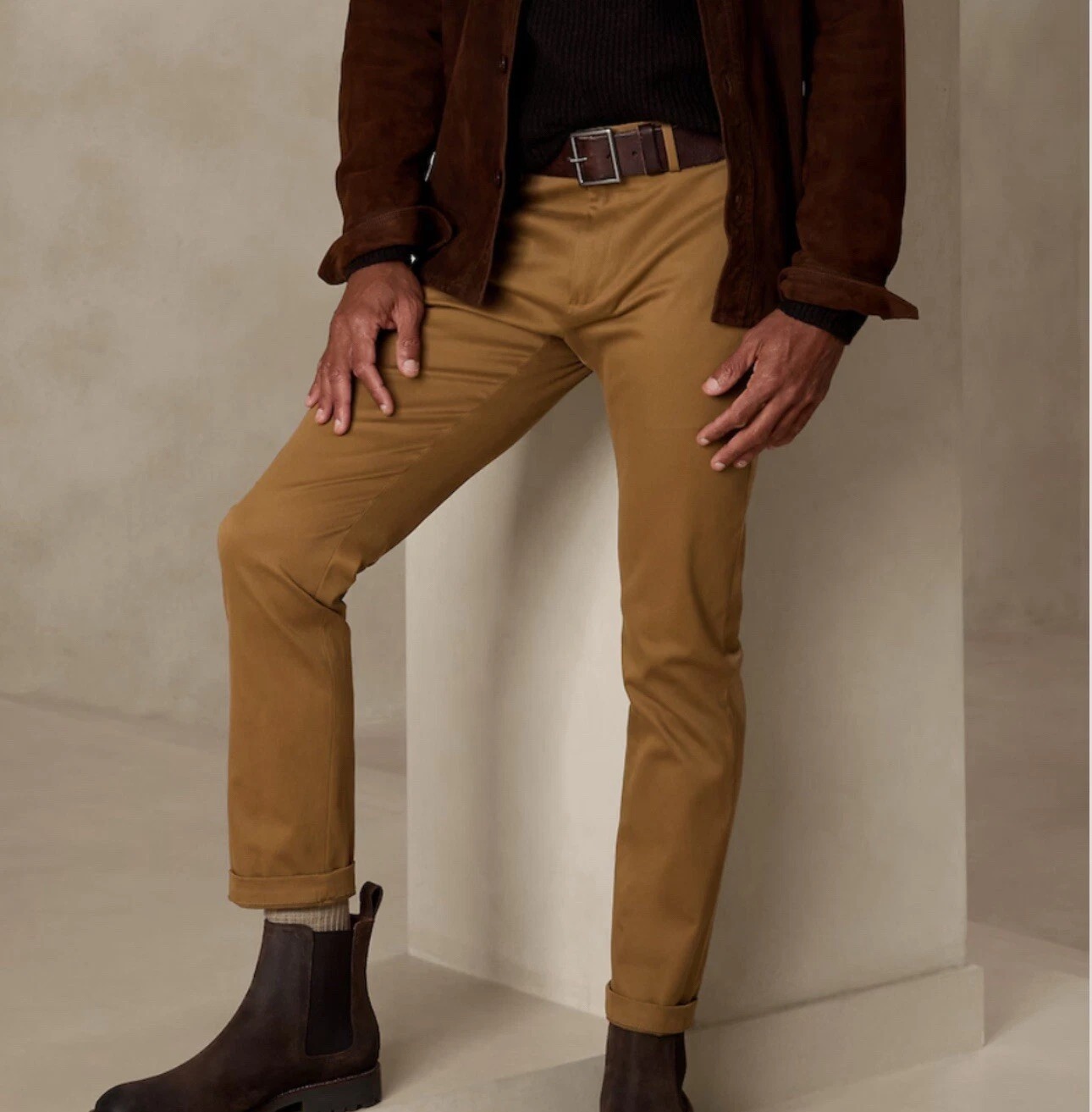 Pantalon Banana Republic chino Grayson coupe slim conique marron doré 32x30