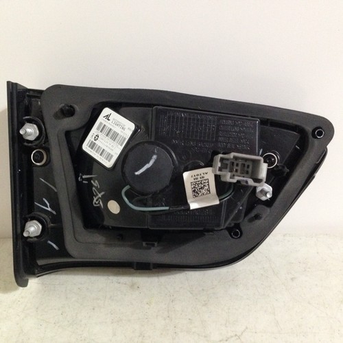 2017-2025 Jeep Compass INNER Right PASSENGER Side Tail Light 68517558AA OE Shiny - Picture 3 of 9