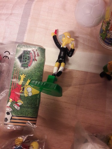 konvolut The Simpsons Burger King 5 Stück Fußball + weitere Sammelfiguren ovp - Bild 9 von 10