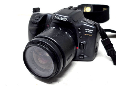 Vintage Minolta Dynax 500si analoge Super-Spiegelreflexkamera mit AF Tamron 28 80 mm Zoomobjektiv