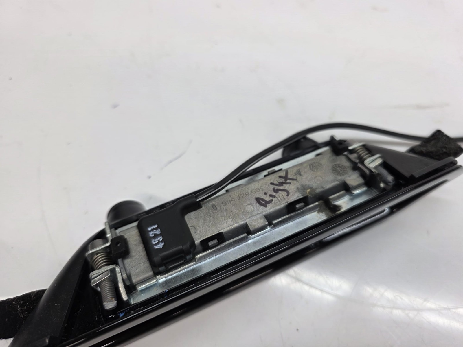 LAMBORGHINI AVENTADOR PASSENGER RIGHT RH SIDE DOOR HANDLE SWITCH OEM 470837160B