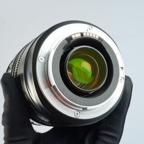 EXCELLENT Canon EF 28-135mm F/3.5-5.6 IS Zoom Lens - Picture 6 of 22