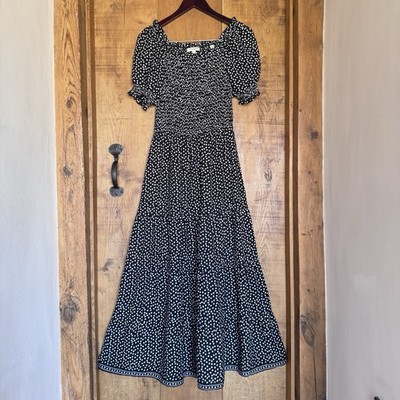 Max Studio Maxikleid schwarz gepunktet gesmokt Stufen Größe S Small Cottagecore