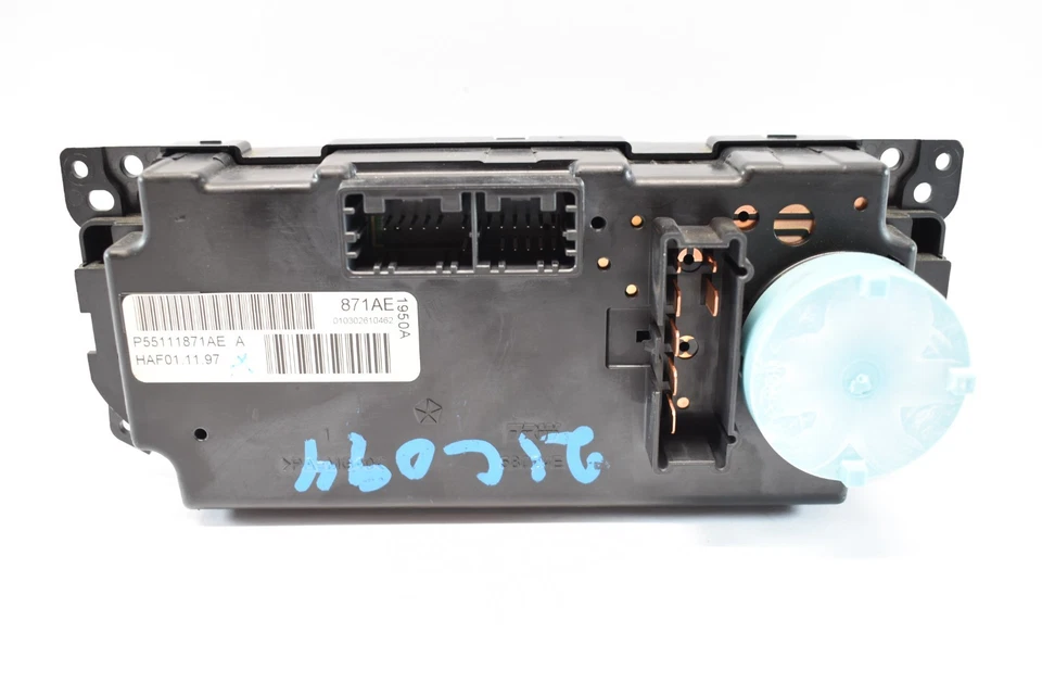 CHARGER 300 Climate Control Module Panel HVAC AC TEMPERATURE Switch P55111871AE - Image 3 of 4