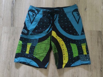  Quicksilver Shorts Bermudas Badehose Gr.32 L 