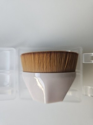 Flat Top Kabuki Makeup Brush Foundation Buffing Brush NEW in Case
