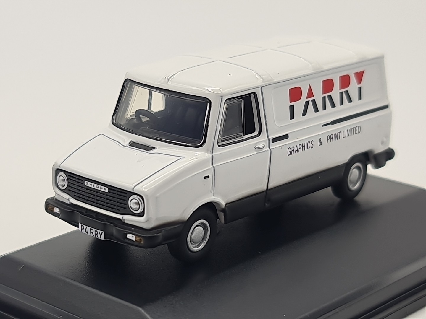 Oxford Diecast Only Fools Sherpa Van - Parry Print SP145 Boxed 1:76 OO Scale MIB