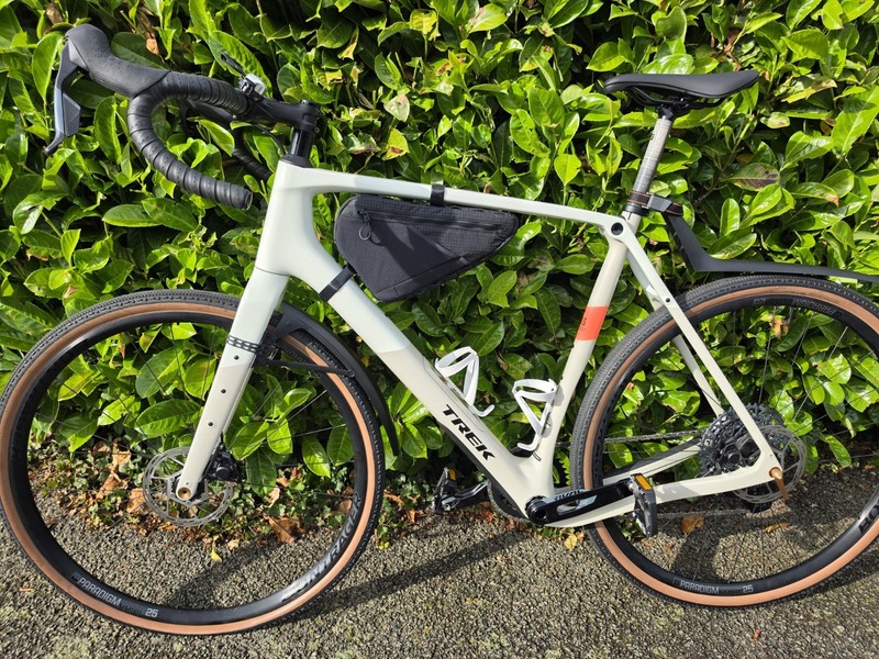 Trek Checkpoint SL6 Carbon Gravel Bike 700C Hydraulic Disc Drop Bar White