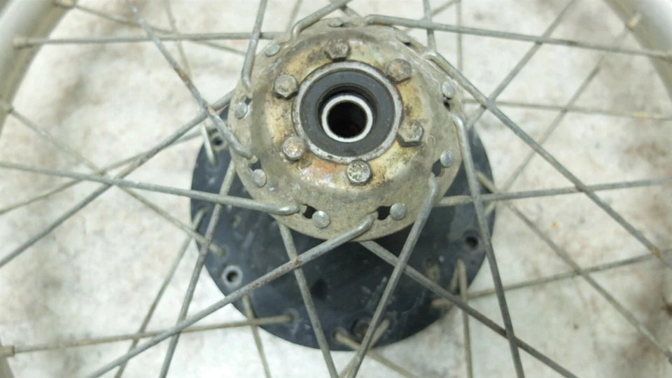 Llanta trasera bombardier 80 Can-Am MX-6 MX6 MX 6 125 Foto 2 de 4