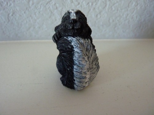 Vintage 1988 Stone Critter Littles SKUNK Figure H2"