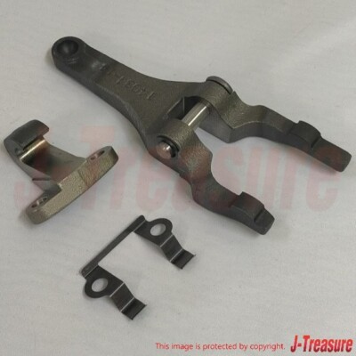 Genuine Toyota R154 Transmission Clutch Release Fork, Support, Spring & Boot Kit 4 thumbnail image
