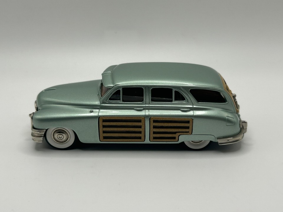 Miniature Brooklin 1/43 - Packard Patrician Sedan 1948 - Vert Métallisé Clair (BRK43A)