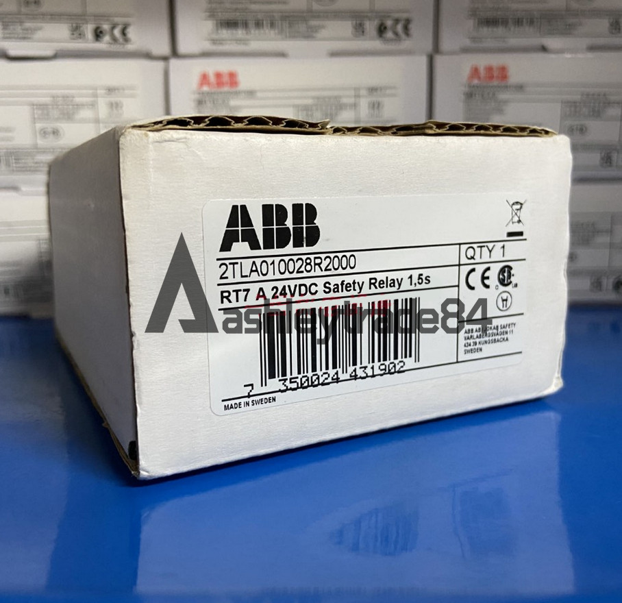 ONE New ABB 2TLA010028R2000 Safety relay