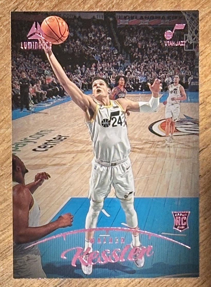 Walker Kessler 2022-23 Panini Luminance PINK Parallel Rookie RC #144 💎 Jazz