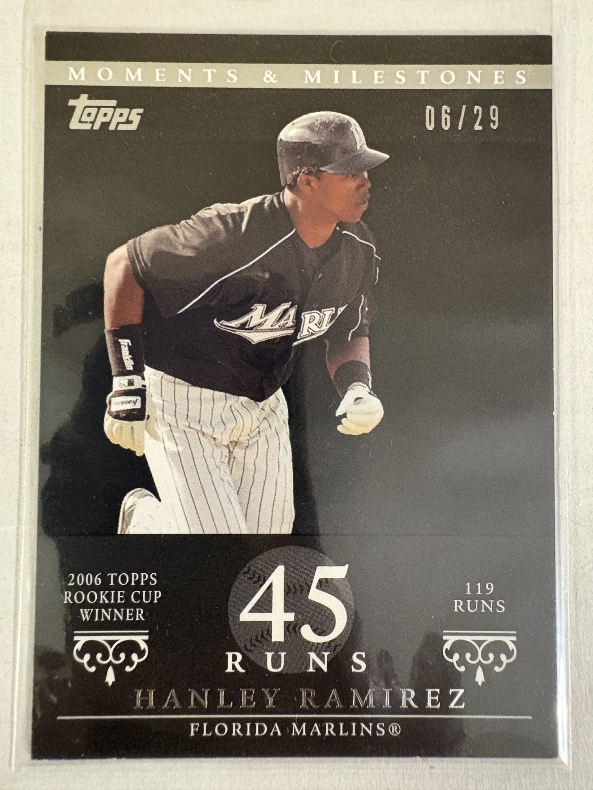 2007 Topps Moments & Milestones - Hanley Ramirez Black  - 119 Runs #45  /29