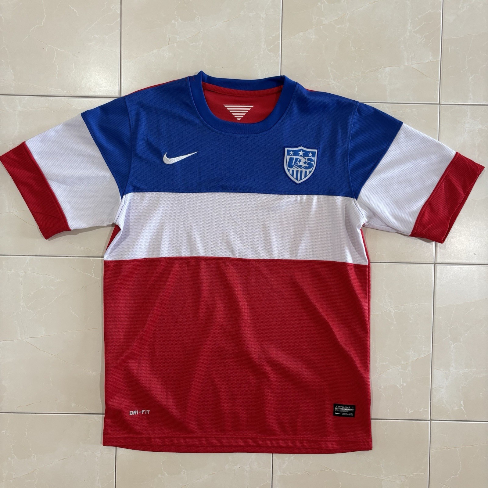 Nike Dri-FIT USA Soccer Team Jersey Men’s M USMNT Bomb Pop 2014 World Cup