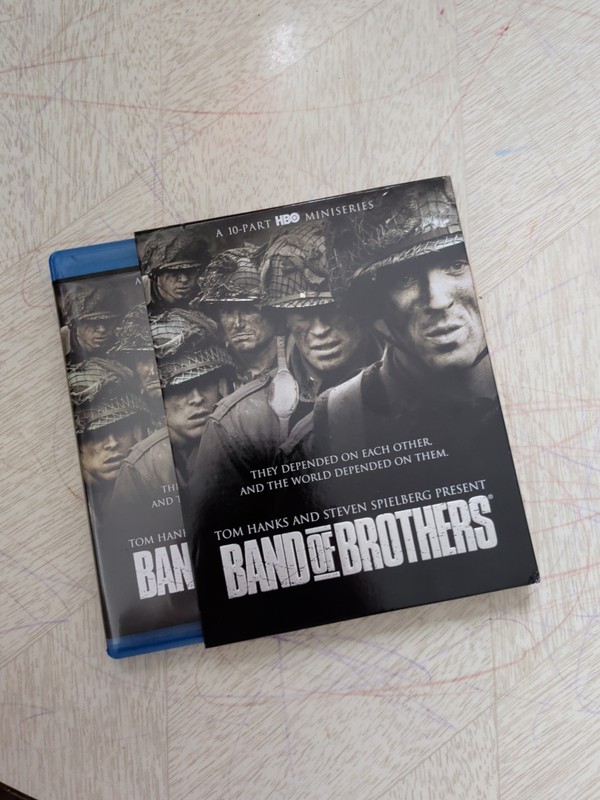 Band of Brothers Complete Series Box Set Blu-ray, 2001, 6-Disc