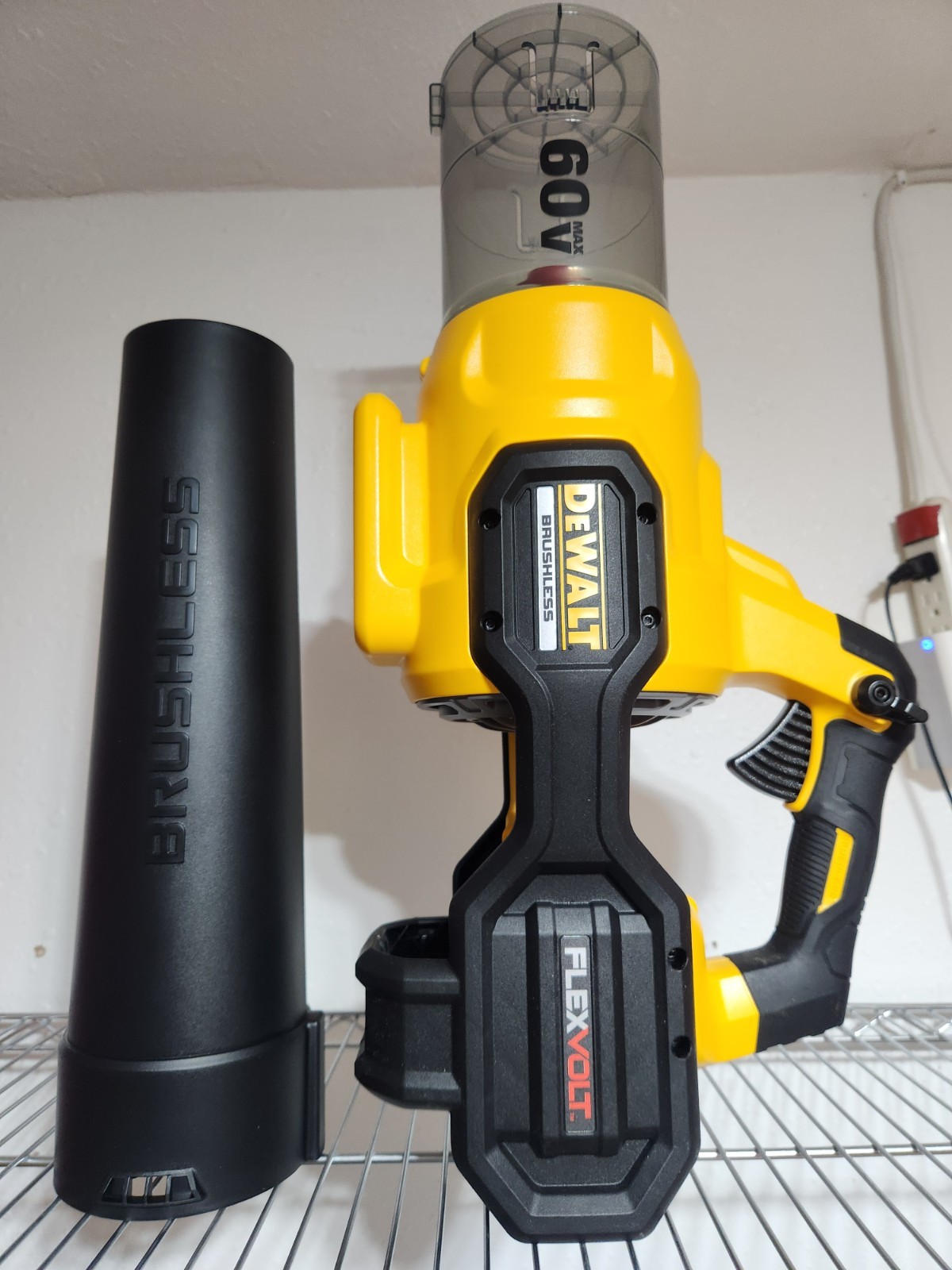 NEW DEWALT Blower Flexvolt 60v (Tool Only) Model: DCBL772B  Fast Free Shipping 