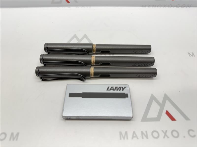 Lot of 3 Lamy Safari Fountain Pens + Pack of Inc Cartridges F Nibs