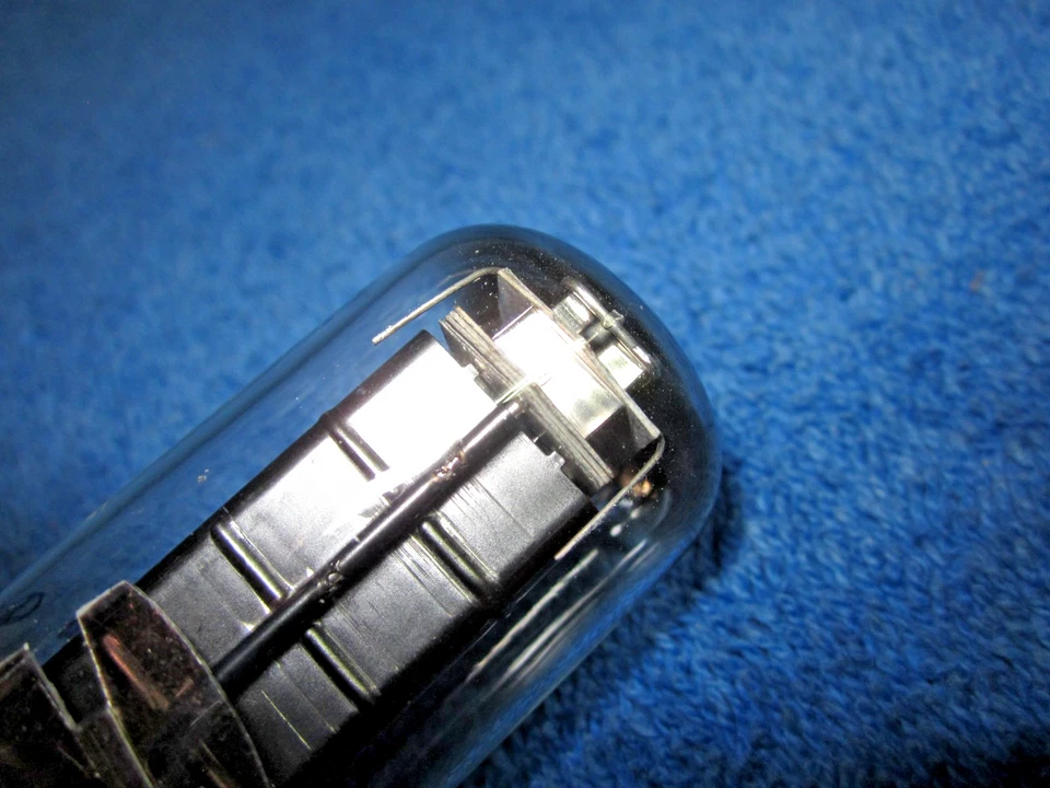 Tubo DeLuxe PREMIUM JAN-CHY-5Y3WGTA 5-Mica con OREJAS CBS-HYTRON 5Y3 NEGRO Foto 3 de 3