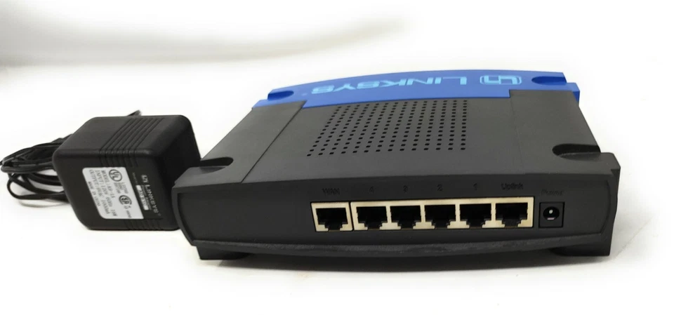 Linksys EtherFast 4-Port Cable/Dsl Wired Router BEFSR41 Ver.2 - Image 2 of 4