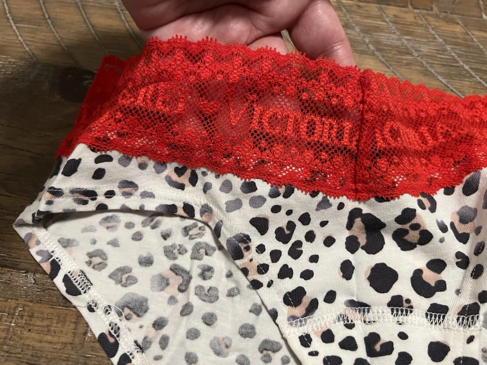 NUEVO CON ETIQUETAS Victoria’s Secret Estampado de Leopardo Tiro Bajo Hiphugger Panty Rojo Encaje Ribete XS Foto 3 de 4