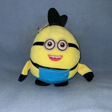 SAMPLE Kevin Minion Robust Suction Cup Hanger Plush Goggles Minionso 7” Me