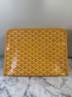 Goyard ゴールド レザー 小物入れ Authentic GOYARD Bag Jouvance GM Toilette Clutch Bag In Yellow