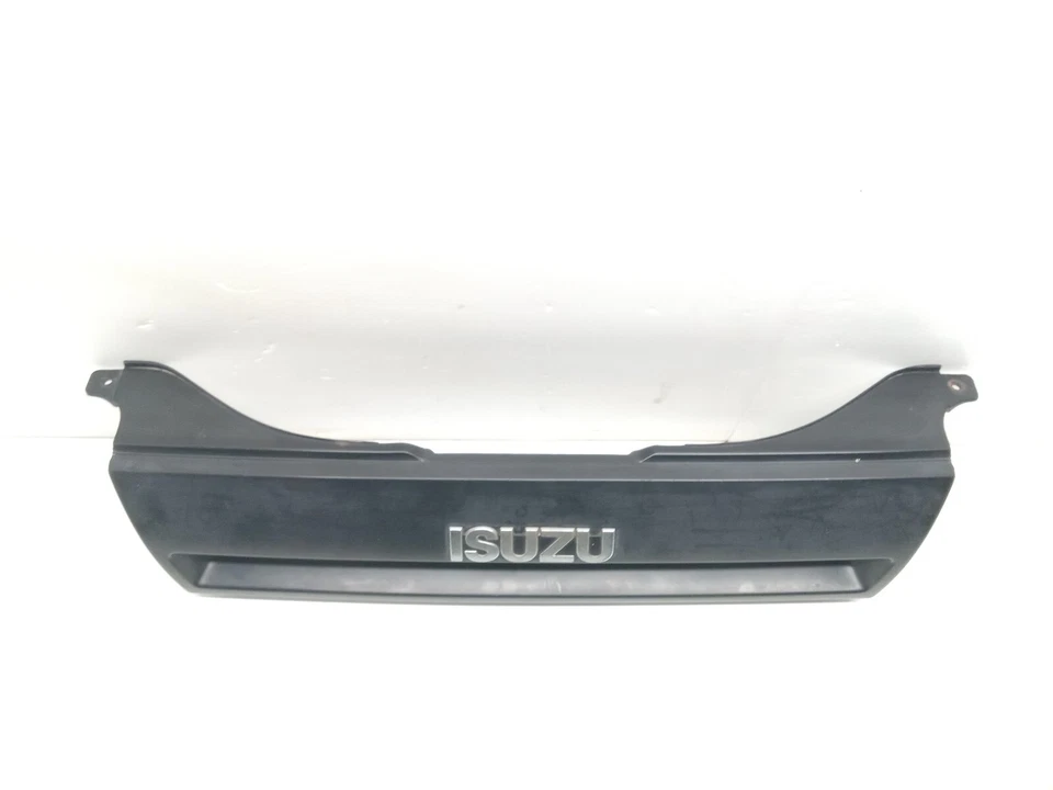 ISUZU I MARK 1987-1989 PARRILLA DELANTERA OEM, 104-58244 Foto 2 de 4