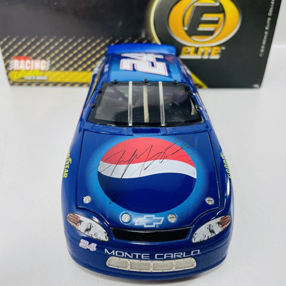 Jeff Gordon #24 Pepsi 1999 Monte Carlo 1:24 Elite RCCA  Diecast Autographed Auto - Image 3 of 4