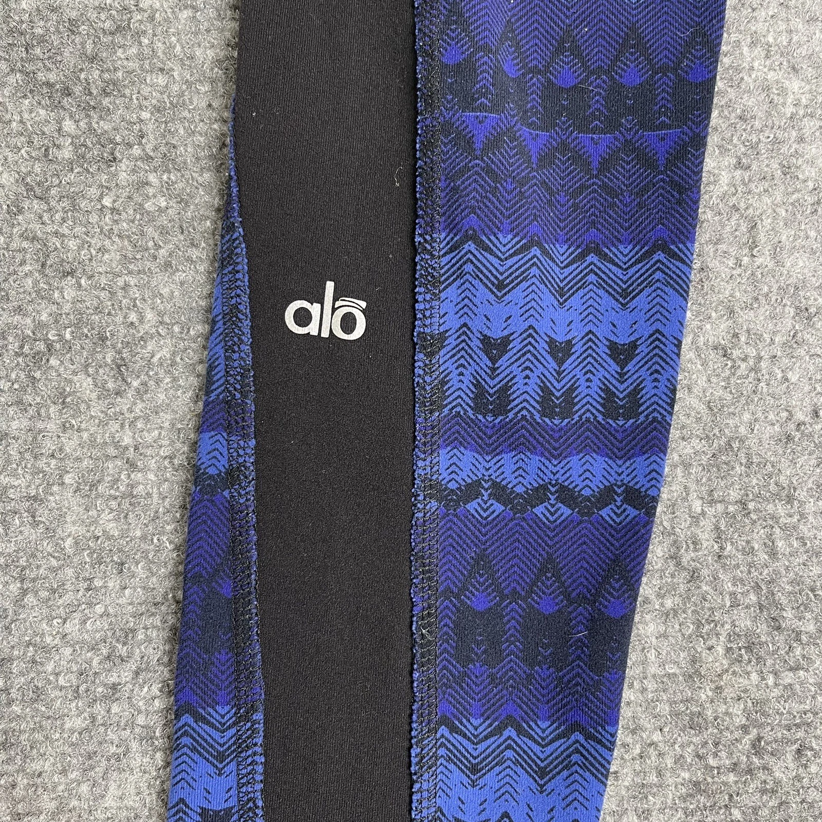 alo-yoga illusion 3 tribal print arctic royalty black leggings