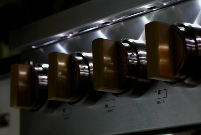 Monogram ZDP366NTSS 36" Dual-Fuel Professional Range with 6 Burners, NEW - Image 4 of 4