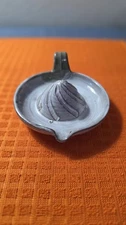  Puhinui Pottery  Stoneware Juicer – New Zealand