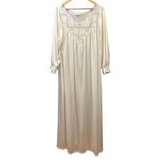 Vintage Lingerie Vanity Fair Nightgown Coquette Regencycore Old Hollywood