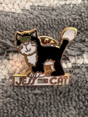 Postman Pat JESS THE CAT Vintage Kids TV Character Enamel Metal Pin Badge (D/15)