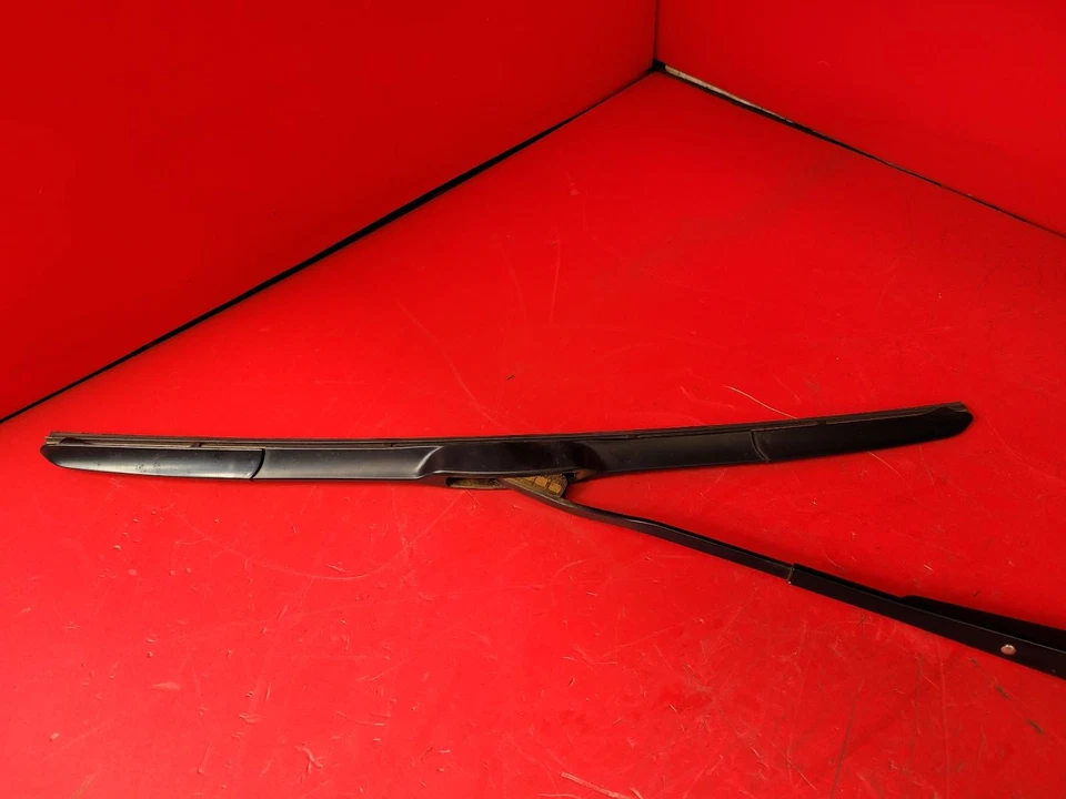 NISSAN MICRA FRONT RIGHT WIPER ARM 2017 5 DOOR - Image 2 of 4