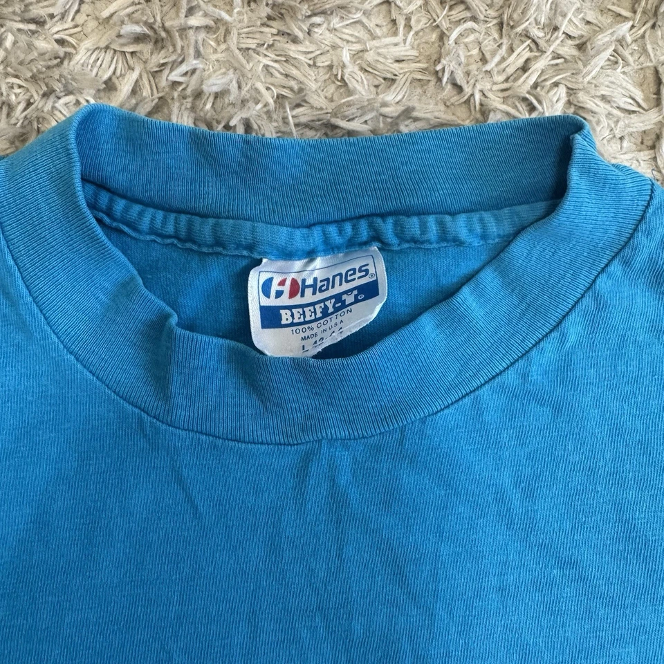 CAMISETA VINTAGE AÑOS 80 MAGNUM PI TV SHOW CAST & CREW TALLA GRANDE TOM SELLECK HAWAII Foto 3 de 4