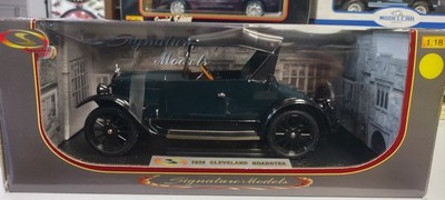 1/18 SCALE Signature Models 1920 Cleveland Roadster DARK GREEN .