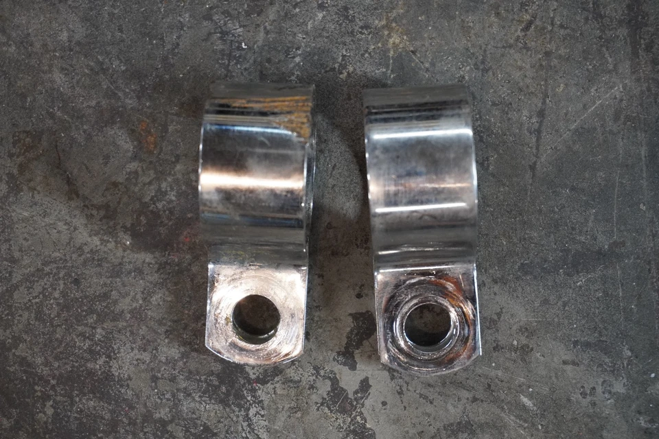 BMW R75/5 1970 abrazaderas de escape OEM Foto 2 de 3