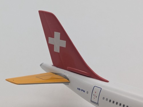 Rare-1:400 Phoenix BalairCTA Airbus A310-325ET HB-IPM Ultra-Airliner-Free Ship. - Picture 12 of 17